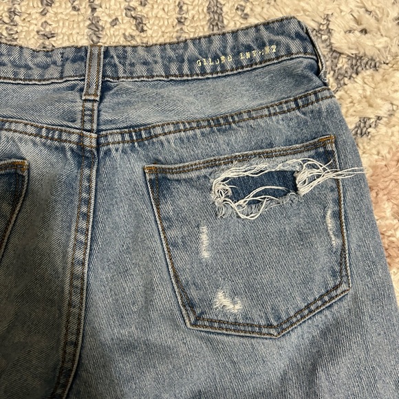 Gilded Intent Distressed Boyfriend Lightwash Jeans - Picture 9 of 10